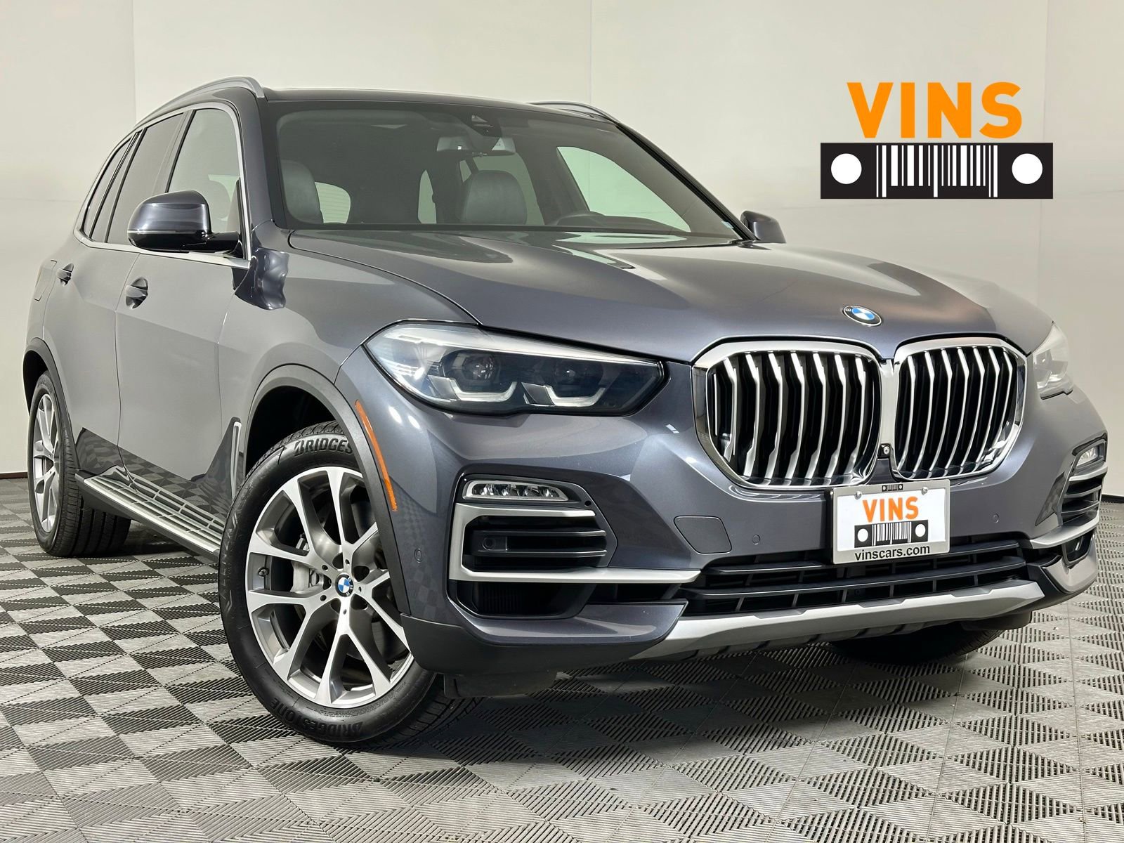 Used 2019 BMW X5 xDrive50i w/ Parking Assistance Package image 1