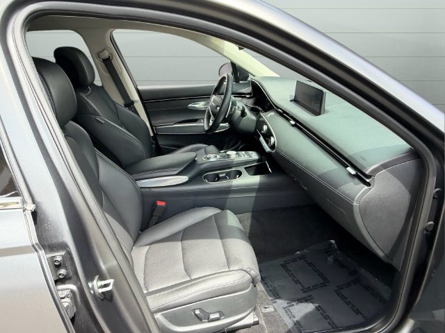 Used 2024 Genesis GV70 2.5T w/ Select Package AWD/4WD image 17
