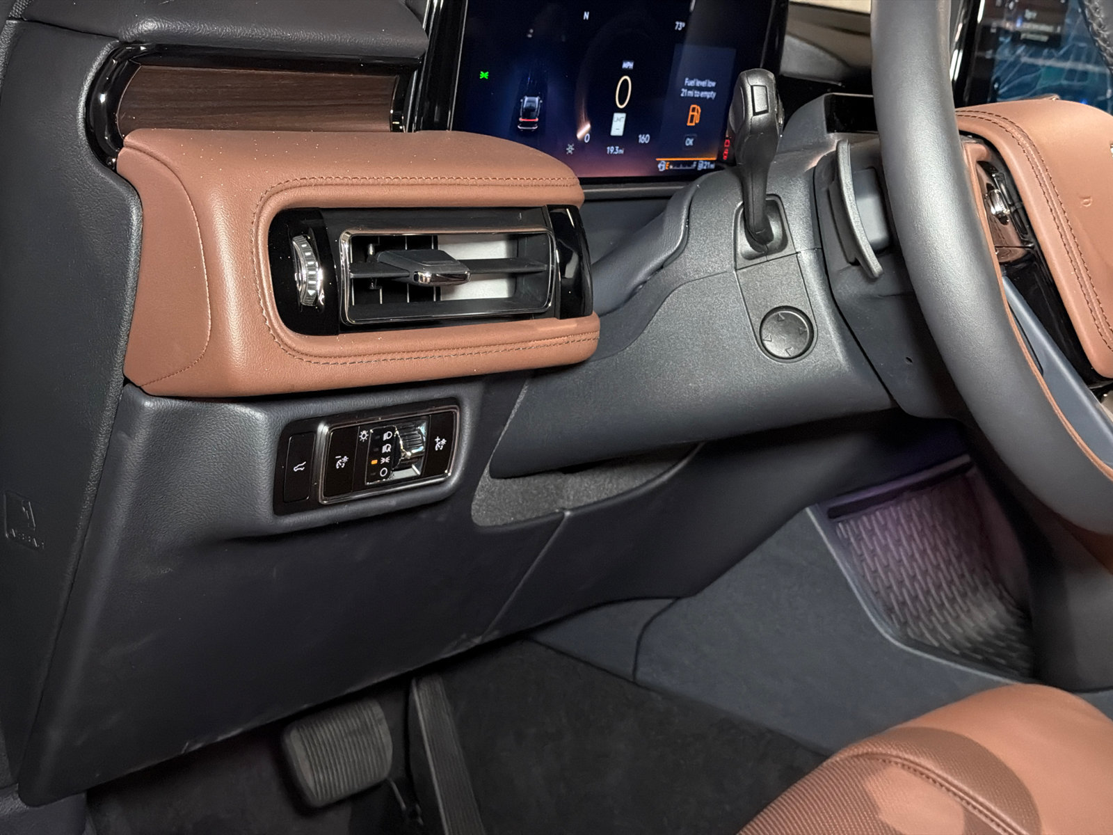 New 2027 Lincoln Aviator Reserve AWD/4WD image 18