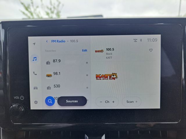 Used 2024 Toyota Corolla LE image 20