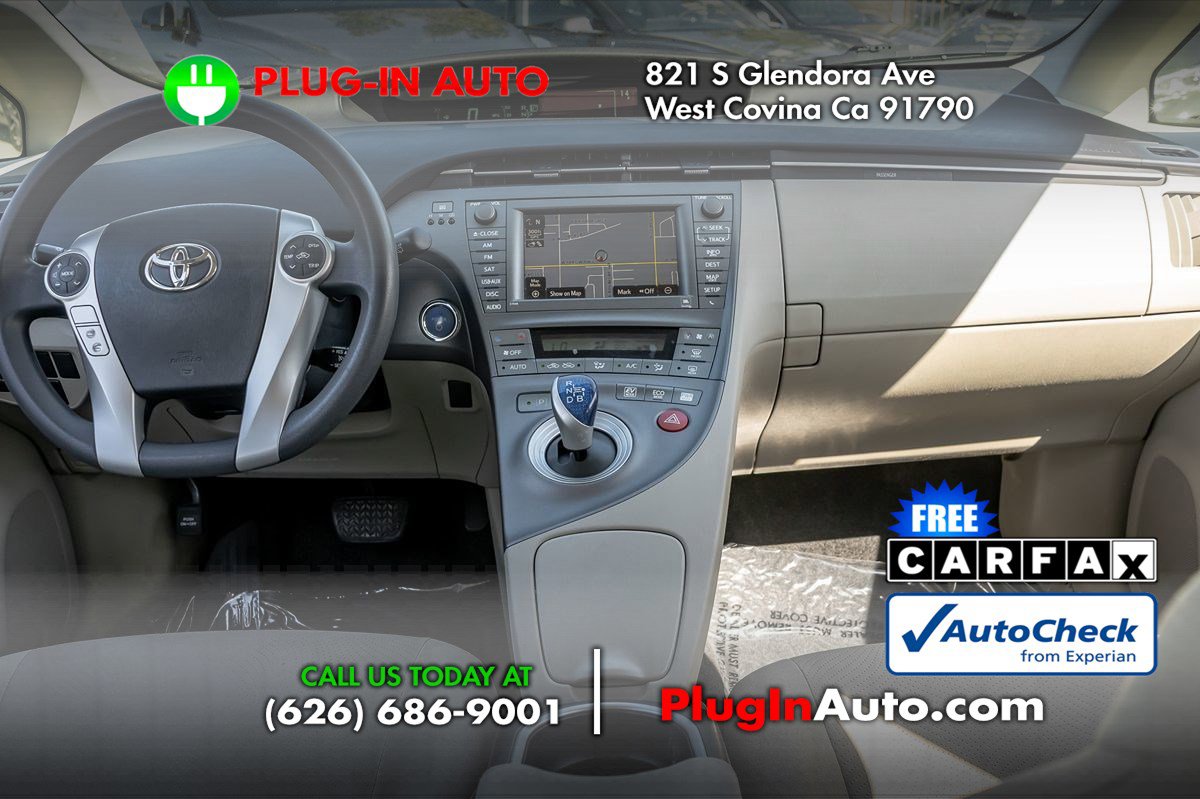 Used 2012 Toyota Prius Two image 2
