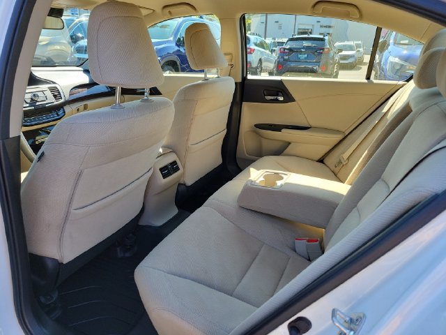 Used 2017 Honda Accord Hybrid Sedan image 12
