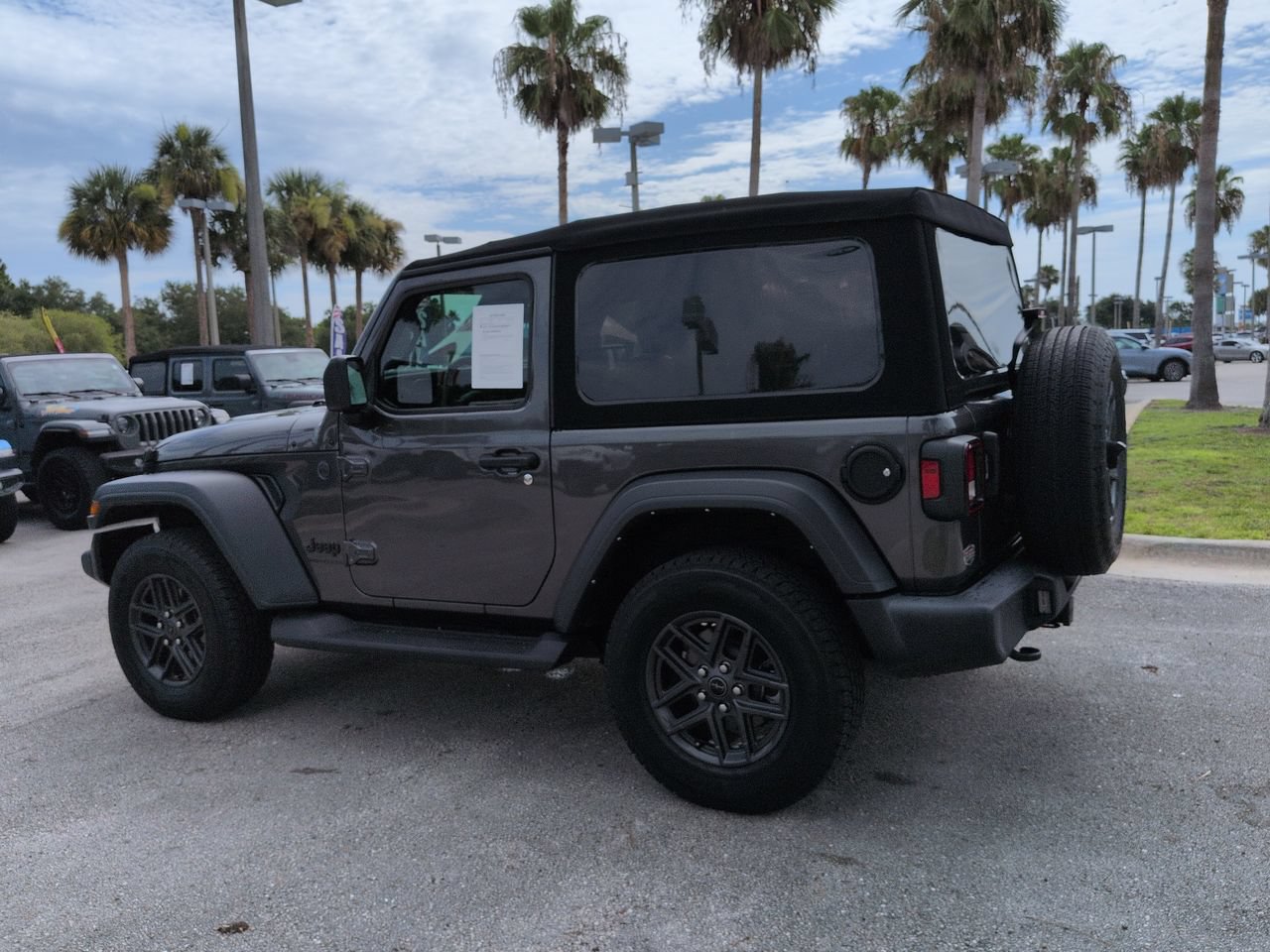 Used 2024 Jeep Wrangler Sport AWD/4WD image 6