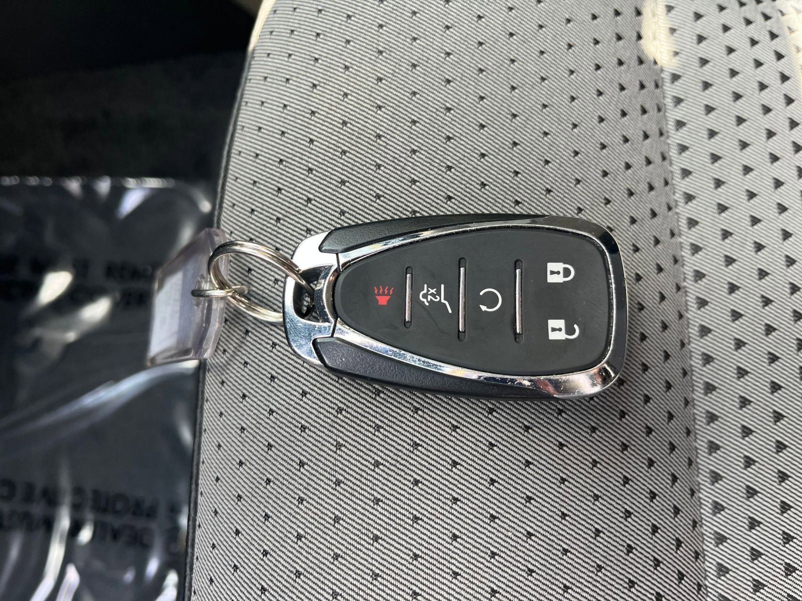 Used 2025 Chevrolet Trax LT FWD image 18