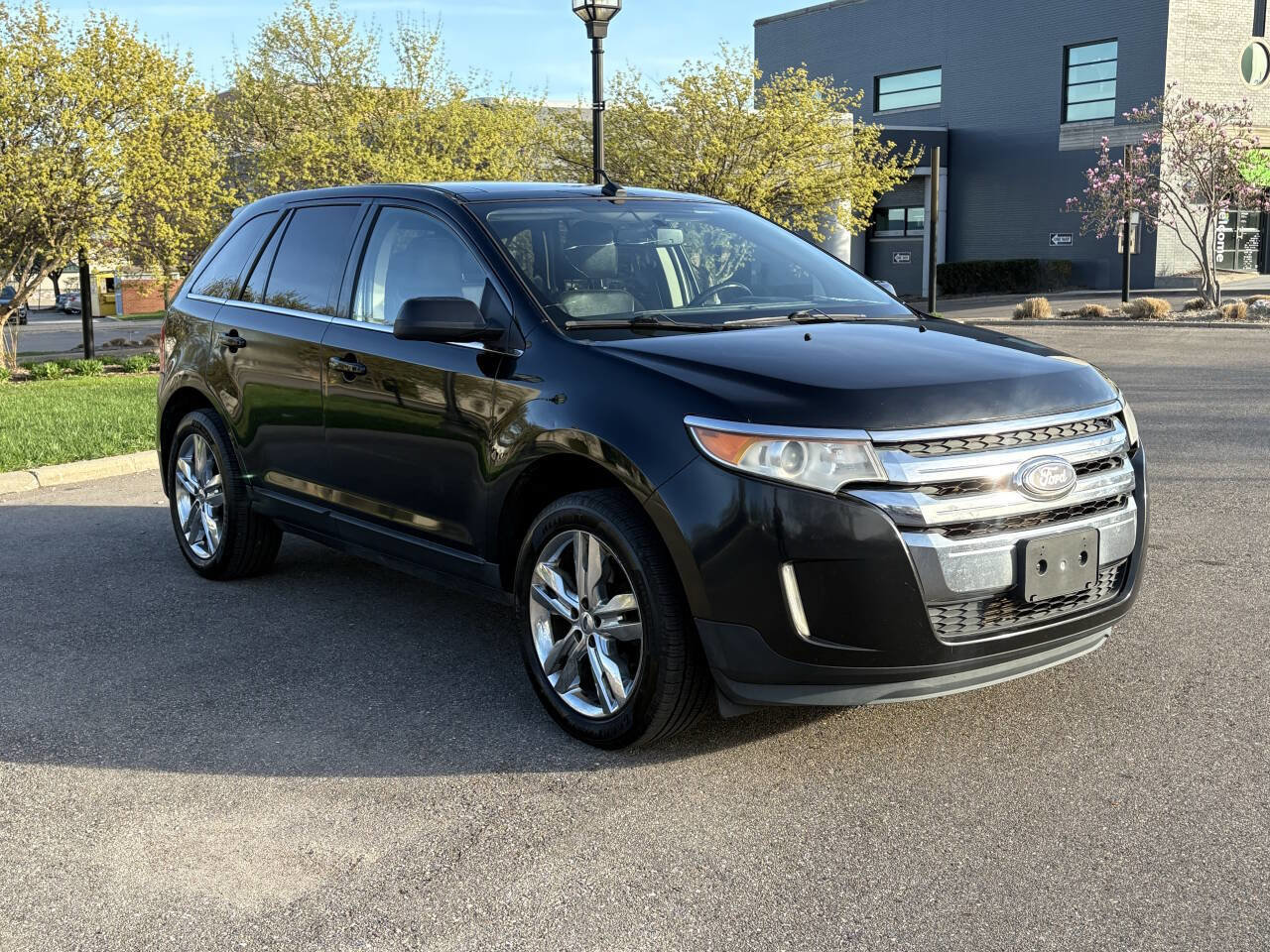 Used 2011 Ford Edge Limited w/ Canadian Touring Pkg FWD image 5