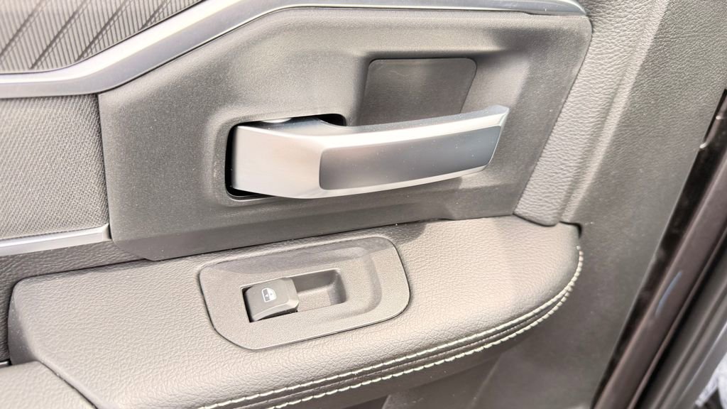 New 2026 RAM 3500 Big Horn AWD/4WD image 28