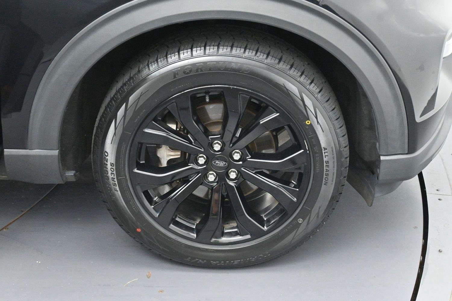 Used 2022 Ford Explorer ST AWD/4WD image 35