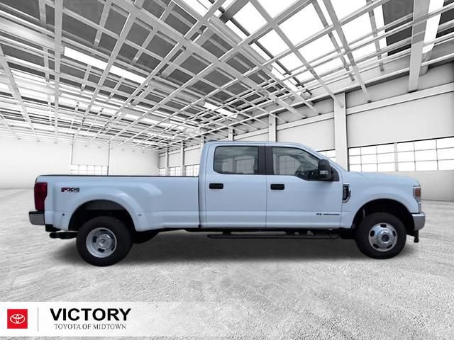 Used 2022 Ford F350 XL w/ STX Appearance Package AWD/4WD image 2