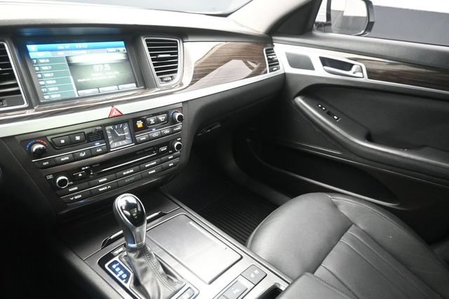 Used 2017 Genesis G80 3.8 w/ Option Group 02 AWD/4WD image 29