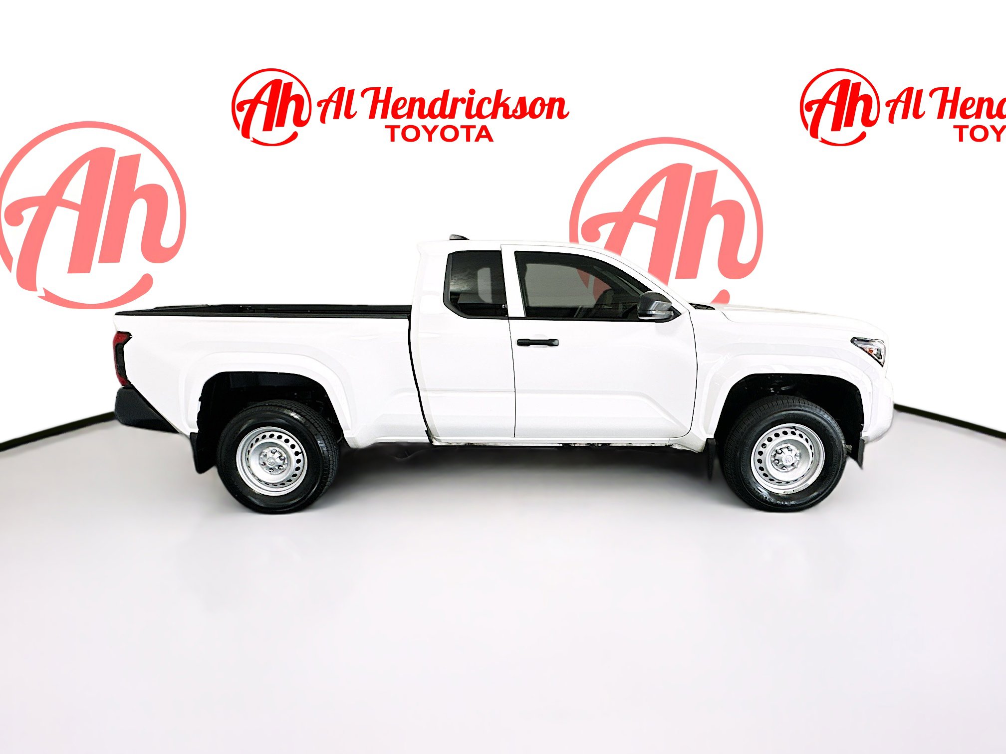 Used 2025 Toyota Tacoma SR image 2