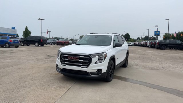 Used 2022 GMC Terrain AT4 w/ Infotainment Package II AWD/4WD image 4