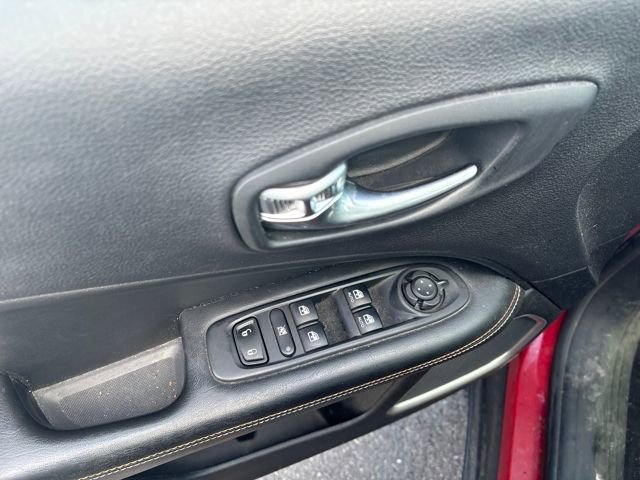 Used 2019 Jeep Compass Latitude image 16