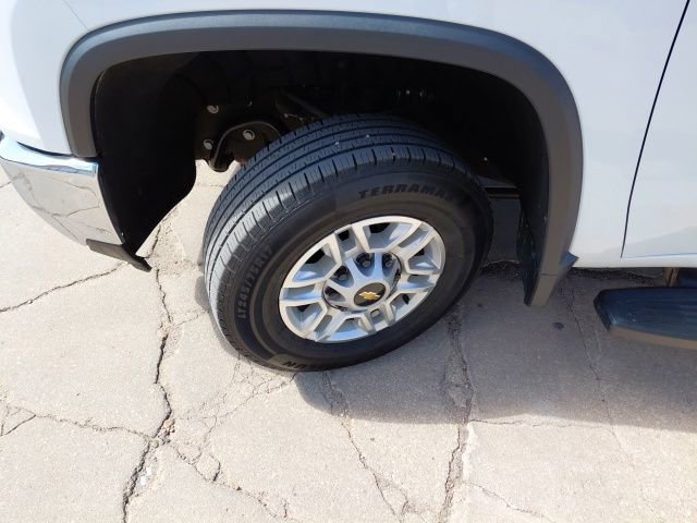 Used 2025 Chevrolet Silverado 2500 LT w/ Convenience Package image 36