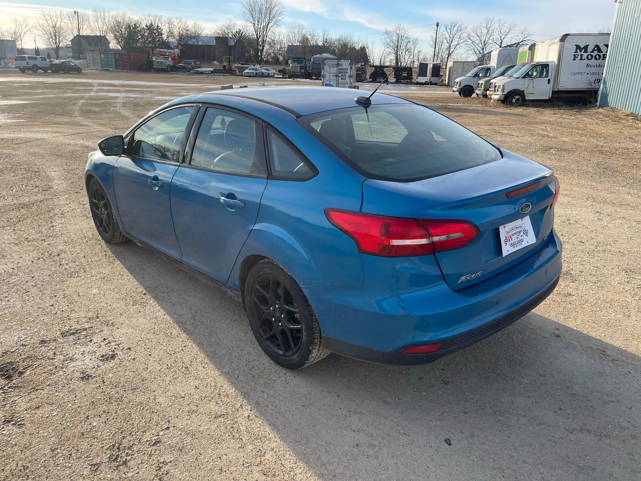 Used 2016 Ford Focus SE w/ Equipment Group 201A image 2