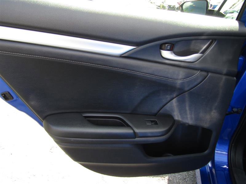 Used 2018 Honda Civic Touring image 29