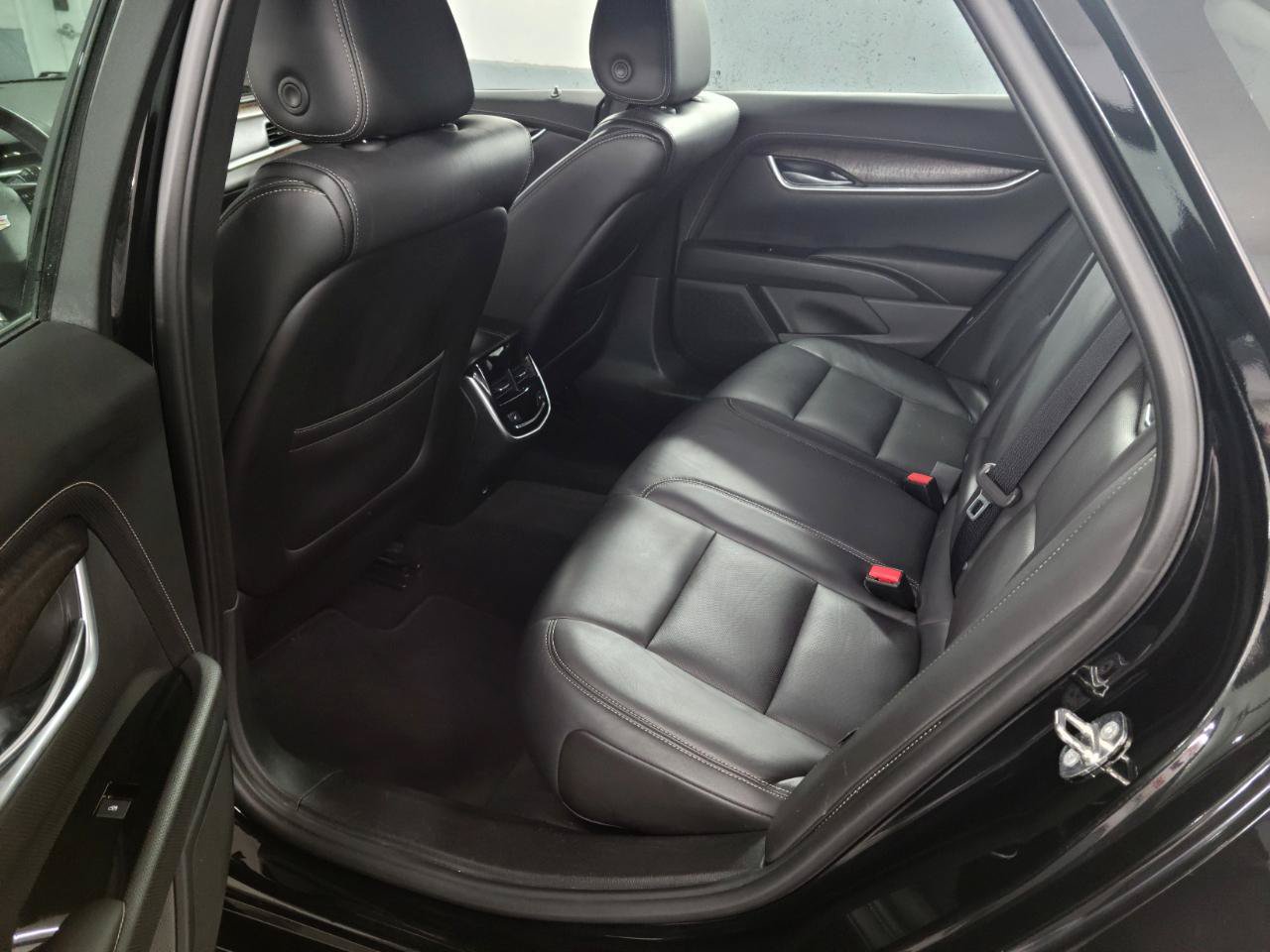 Used 2018 Cadillac XTS Luxury FWD image 10