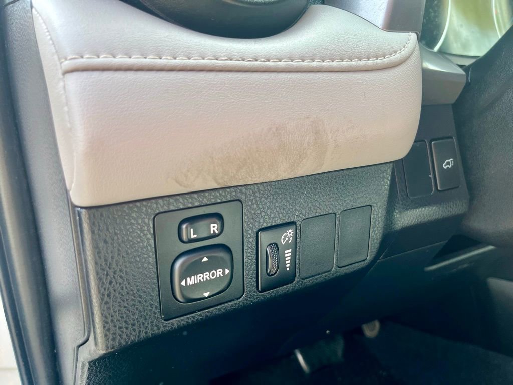 Used 2016 Toyota RAV4 XLE image 21