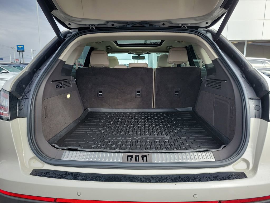 Certified 2022 Lincoln Nautilus Reserve w/ Equipment Group 201A image 10