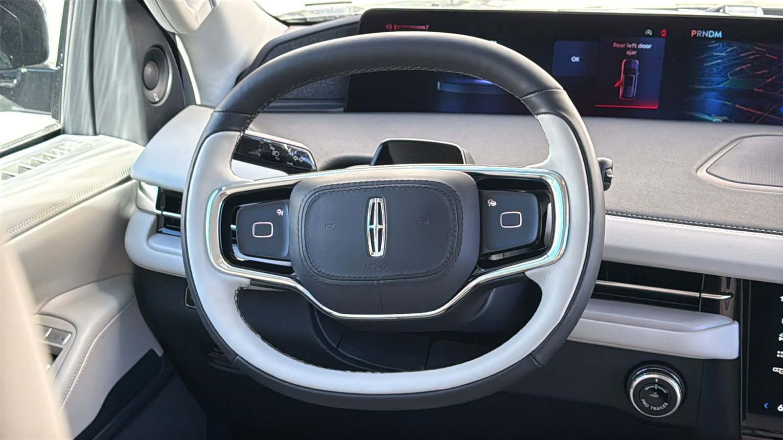 New 2025 Lincoln Navigator L Reserve image 17