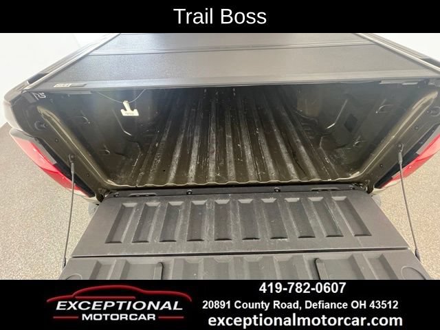 Used 2024 Chevrolet Colorado Trail Boss w/ Technology Package AWD/4WD image 45