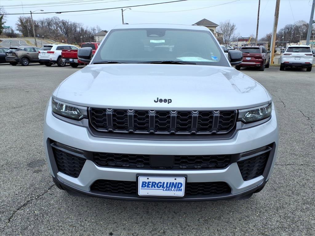 New 2026 Jeep Grand Cherokee Limited image 9