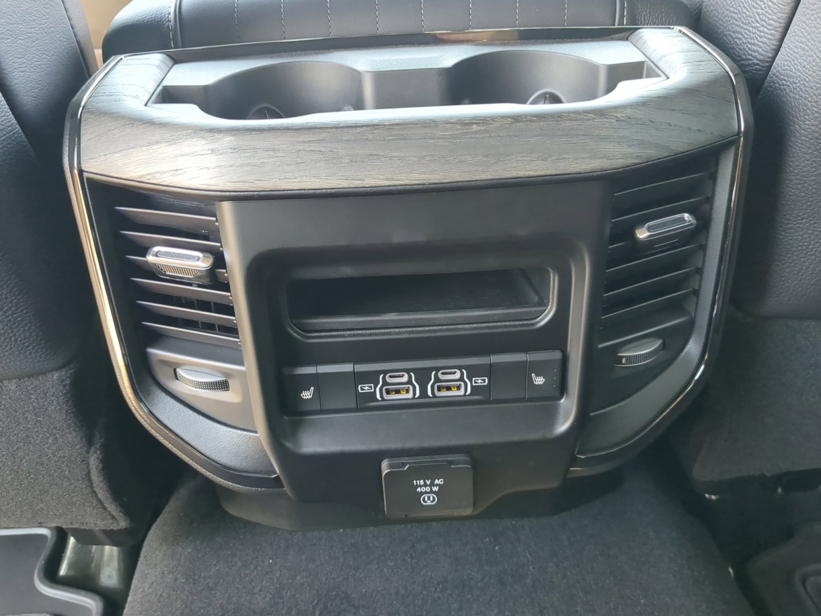 New 2026 RAM 3500 Limited image 32
