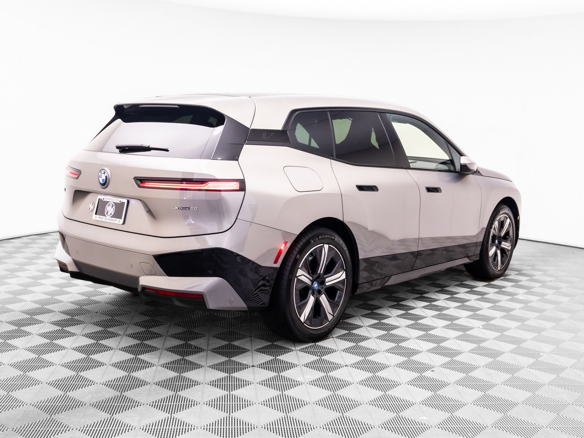 Certified 2024 BMW iX xDrive50 w/ Premium Package AWD/4WD image 5