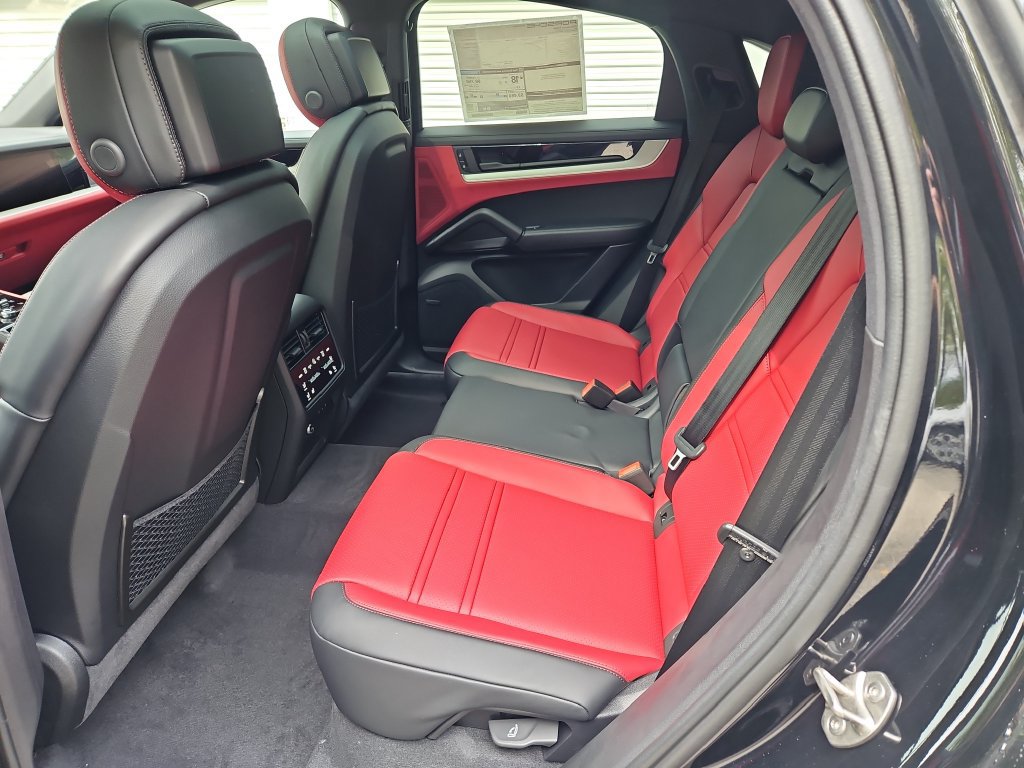 New 2026 Porsche Cayenne S AWD/4WD image 27