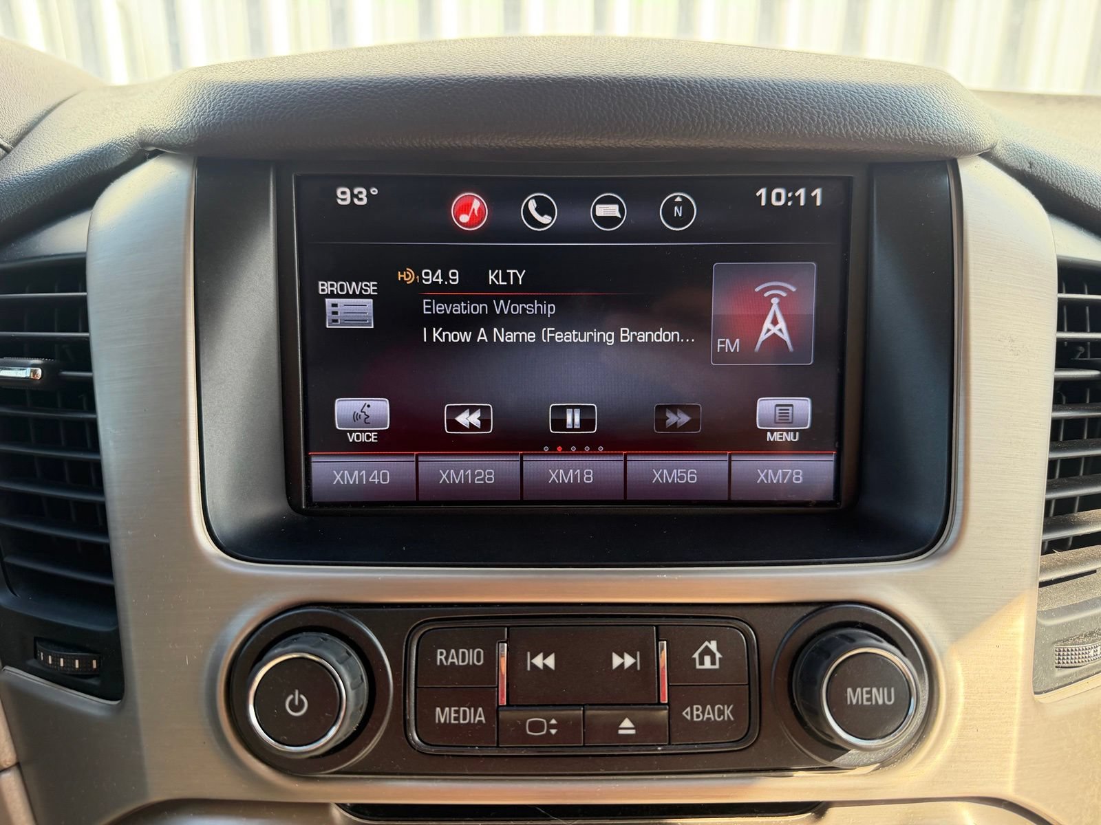 Used 2015 GMC Yukon Denali w/ Open Road Package AWD/4WD image 19