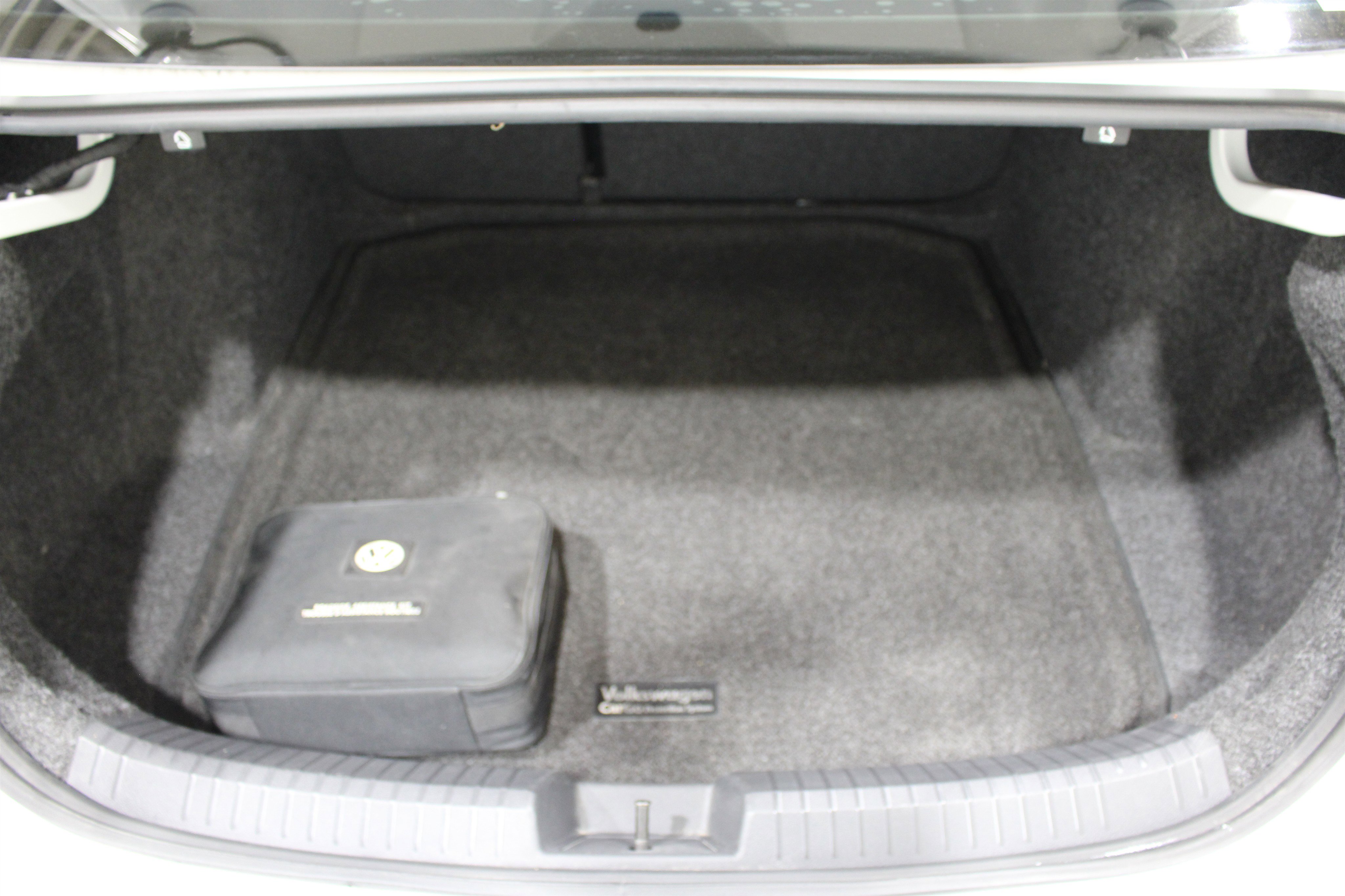 Used 2019 Volkswagen Jetta SEL Premium FWD image 22