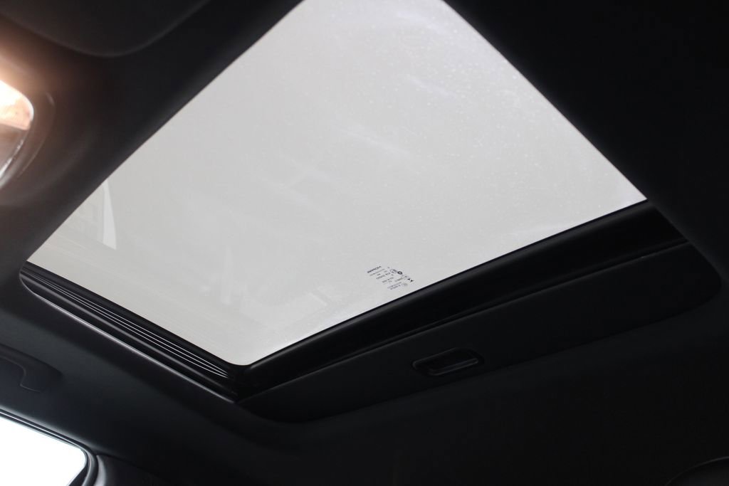 Used 2021 Jeep Grand Cherokee Limited w/ Trailer Tow Group IV image 53