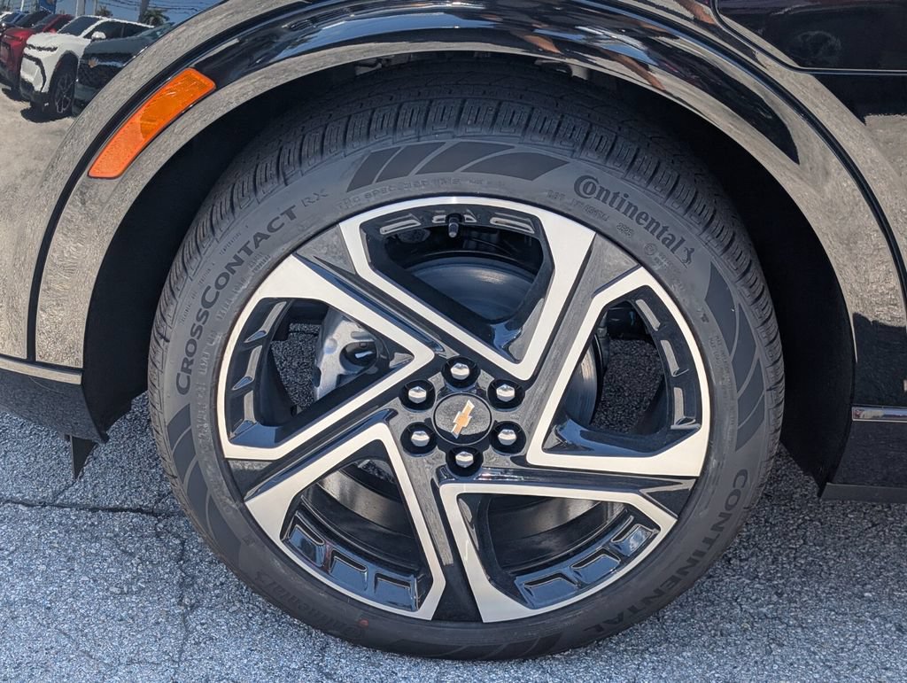 New 2026 Chevrolet Equinox EV LT w/ Convenience Package II FWD image 11