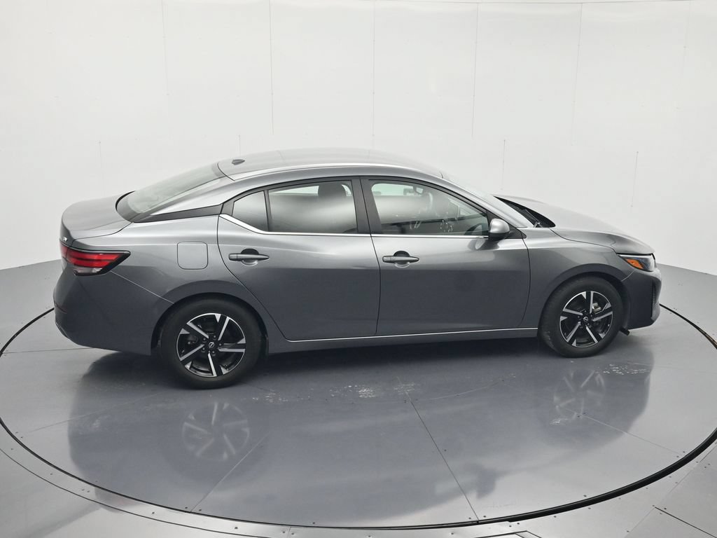 Used 2024 Nissan Sentra SV FWD image 31