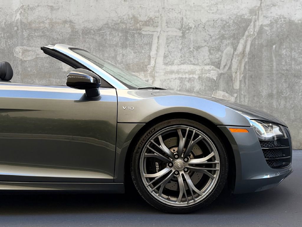 Used 2012 Audi R8 V10 image 15