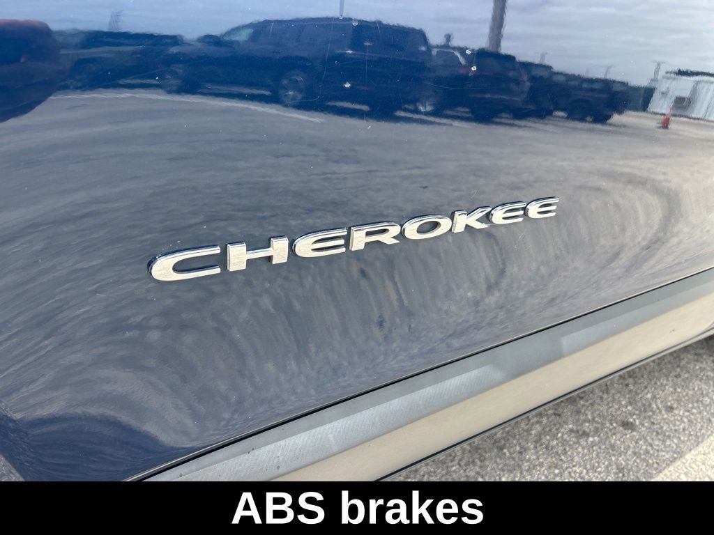 Used 2018 Jeep Cherokee Latitude image 19