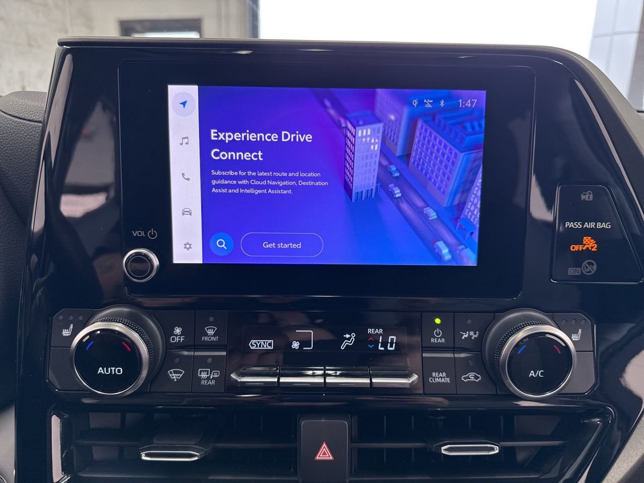 Used 2023 Toyota Highlander XLE image 26