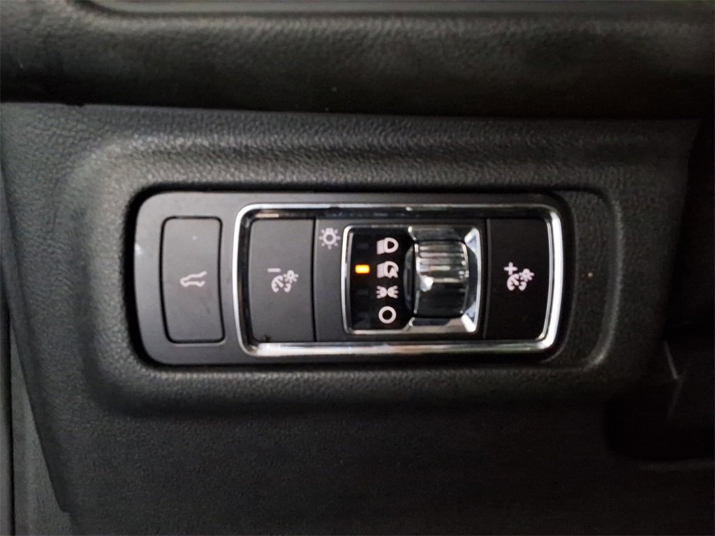 Used 2023 Lincoln Corsair FWD image 21