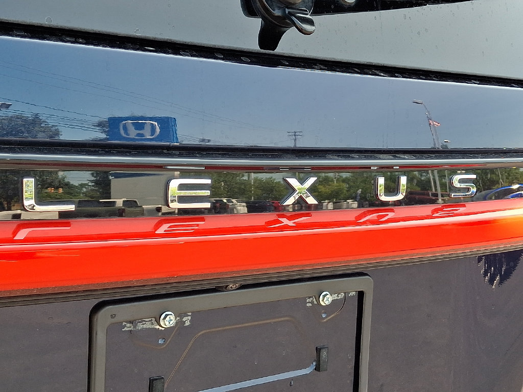 Used 2024 Lexus GX 550 w/ Accessory Package (2T) AWD/4WD image 42