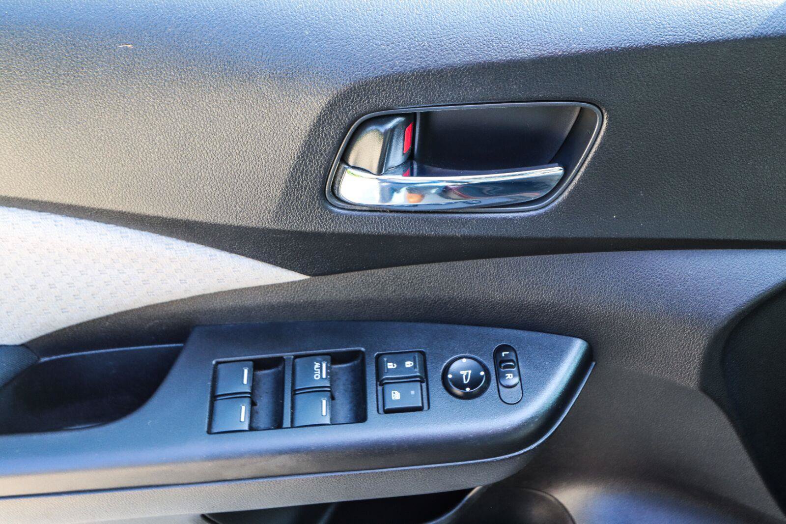 Used 2015 Honda CR-V EX image 35