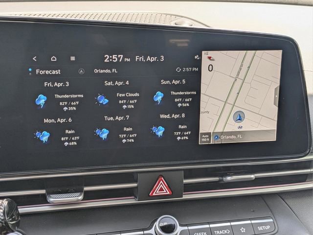 Used 2024 Hyundai Elantra SEL FWD image 18