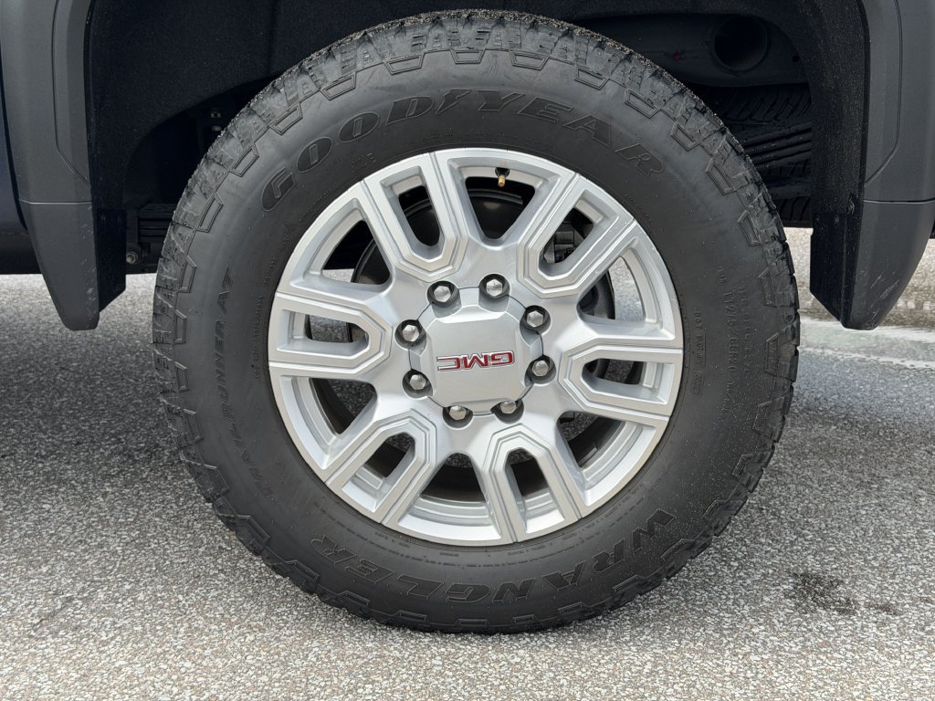 Used 2023 GMC Sierra 2500 SLT AWD/4WD image 12