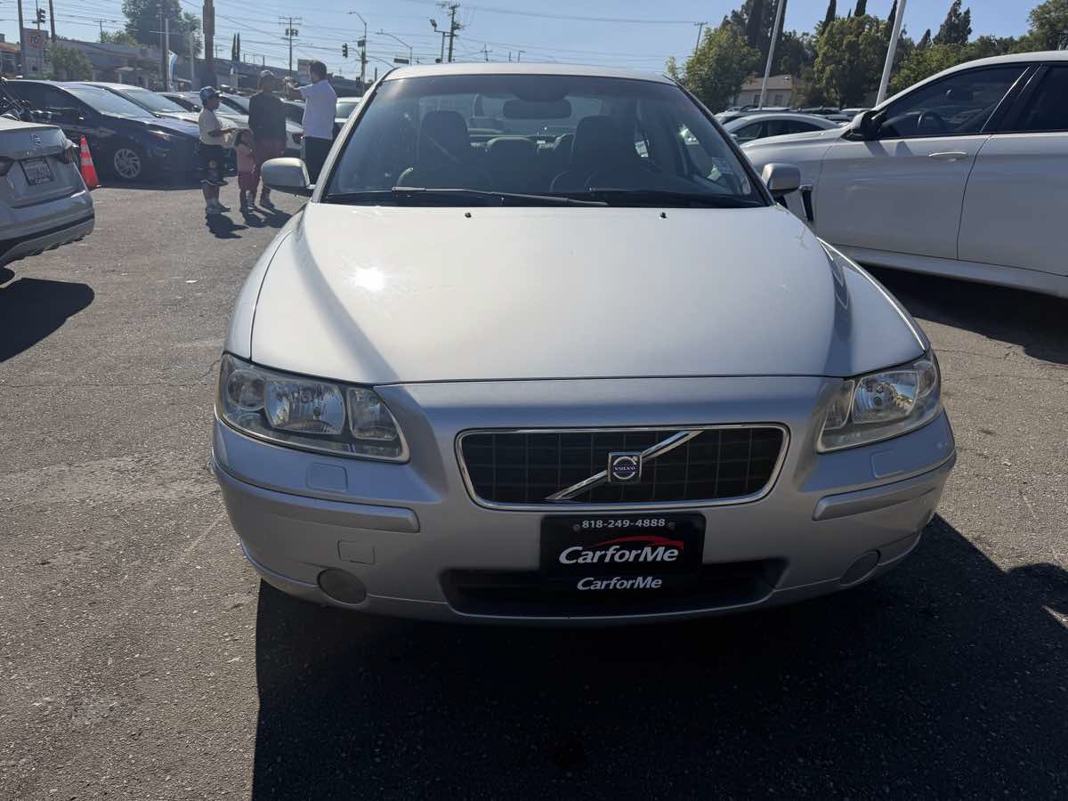 Used 2005 Volvo S60 2.5T FWD image 2