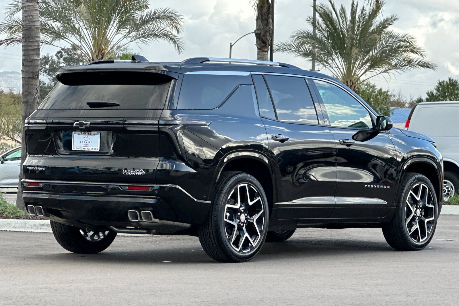New 2026 Chevrolet Traverse High Country image 4