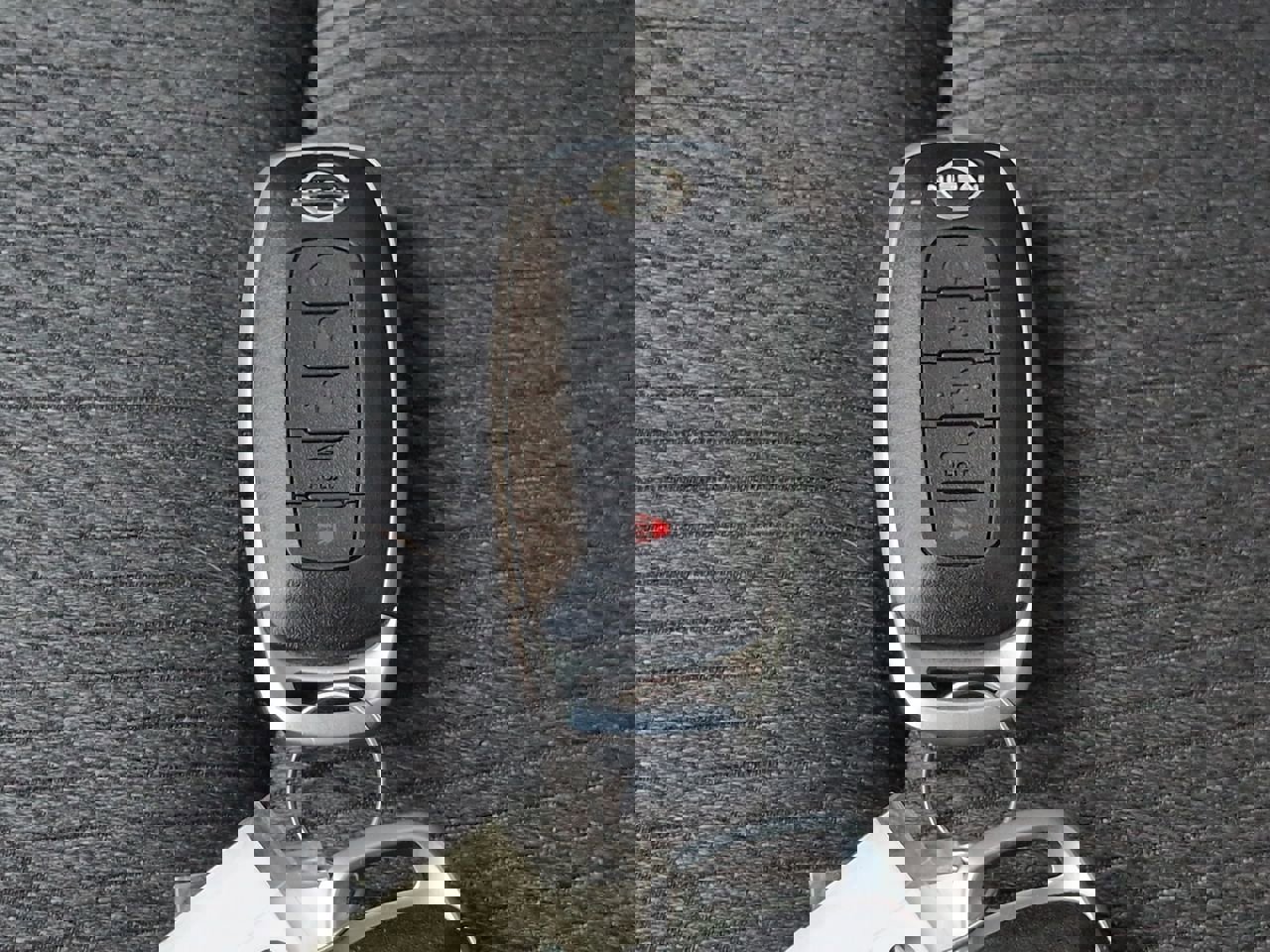 Used 2024 Nissan Rogue SV image 27