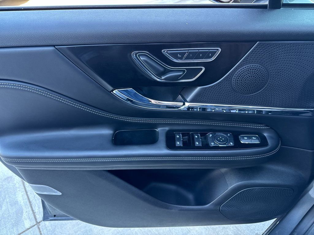 Used 2024 Lincoln Corsair Grand Touring w/ Equipment Group 301A image 18