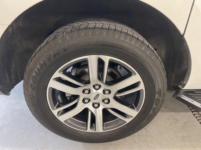 Used 2023 Ford Expedition Max Limited image 6