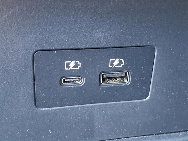 Used 2022 Nissan Rogue SV image 12