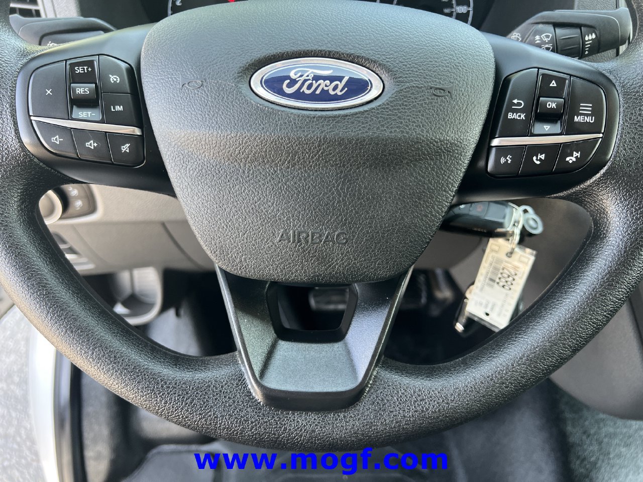 Used 2025 Ford Transit 250 Low Roof w/ Exterior Upgrade Package RWD image 11