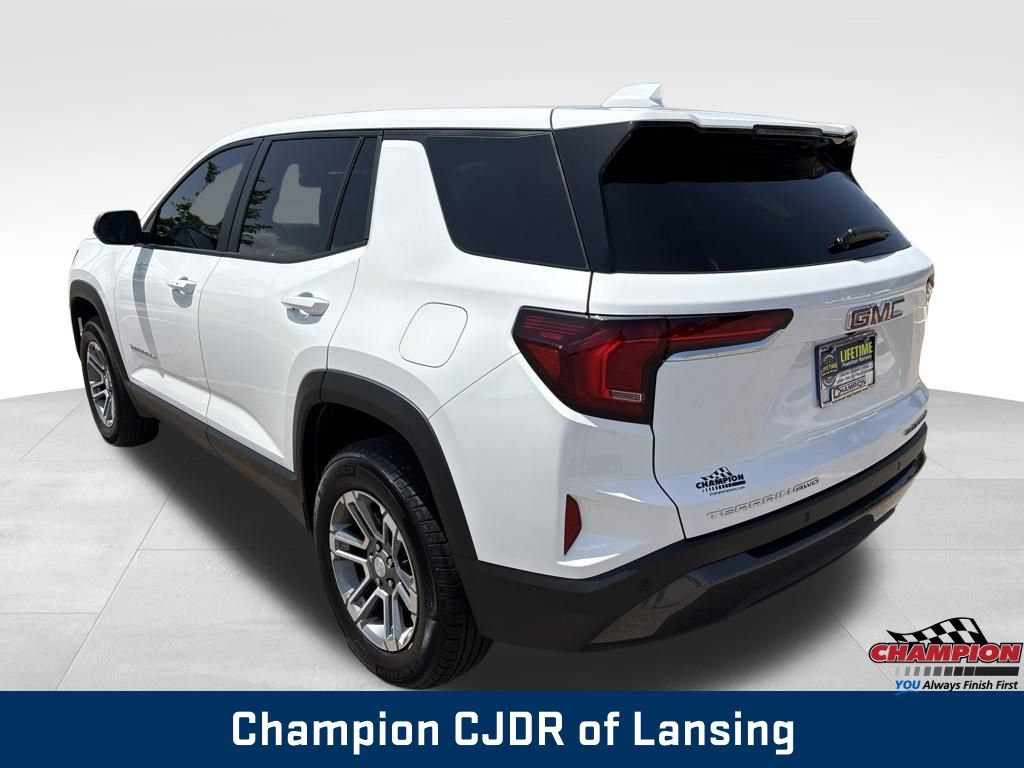 Used 2025 GMC Terrain Elevation AWD/4WD image 5