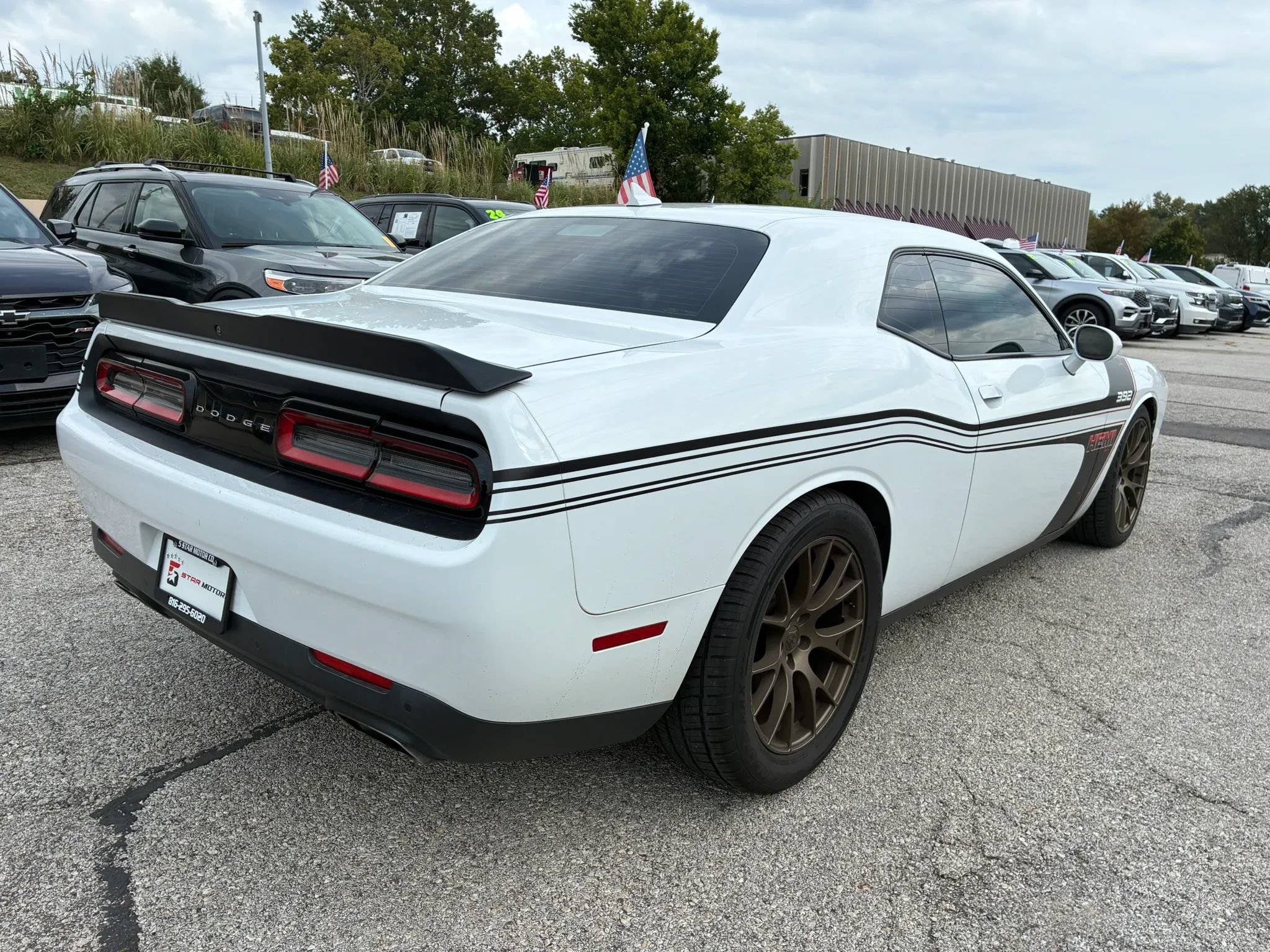 Used 2015 Dodge Challenger R/T Scat Pack RWD image 4